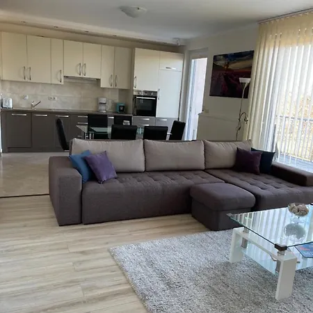 Piano Balaton Apartment Zamárdi
